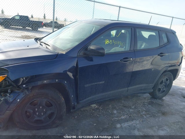 3C4NJCAB4JT118027 Jeep Compass Sport