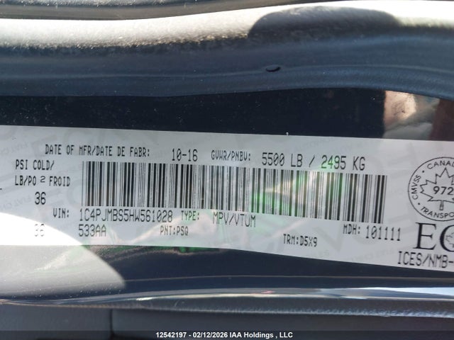 1C4PJMBS5HW561028 Jeep Cherokee Trailhawk