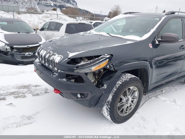 1C4PJMBS5HW561028 Jeep Cherokee Trailhawk