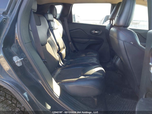 1C4PJMBS5HW561028 Jeep Cherokee Trailhawk