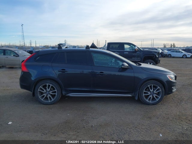 YV4612HK8G1003156 Volvo V60 Cross Country T5 Premier
