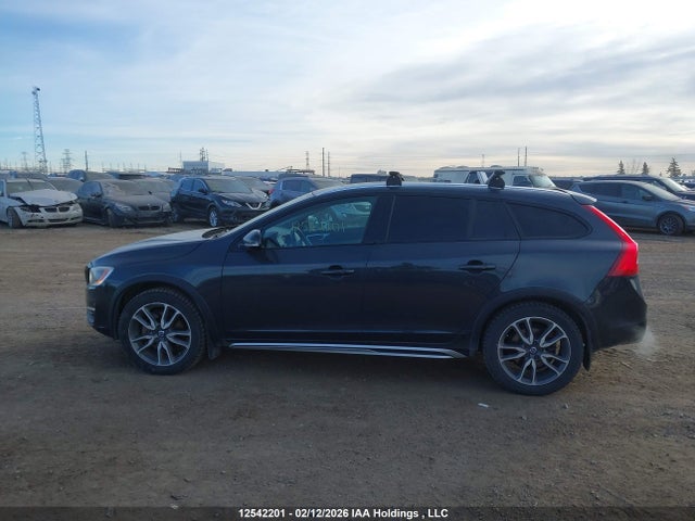 YV4612HK8G1003156 Volvo V60 Cross Country T5 Premier