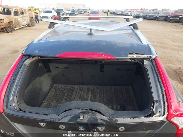 YV4612HK8G1003156 Volvo V60 Cross Country T5 Premier
