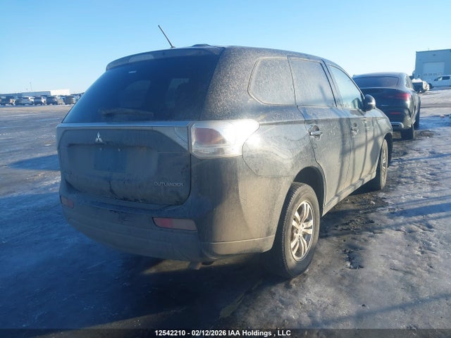 JA4JZ3AX3EZ606106 Mitsubishi Outlander