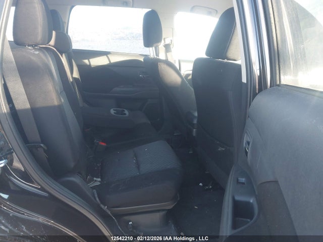 JA4JZ3AX3EZ606106 Mitsubishi Outlander