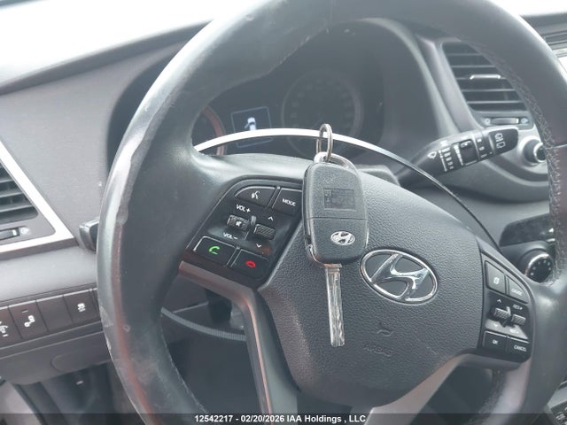 Продажа на аукционе авто 2016 Hyundai Tucson, vin: KM8J3CA47GU204095, номер лота: 12542217