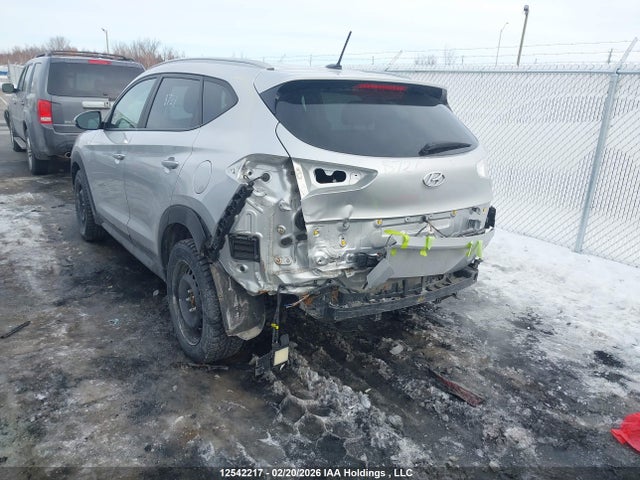 Продажа на аукционе авто 2016 Hyundai Tucson, vin: KM8J3CA47GU204095, номер лота: 12542217