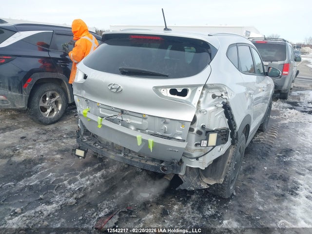 Продажа на аукционе авто 2016 Hyundai Tucson, vin: KM8J3CA47GU204095, номер лота: 12542217