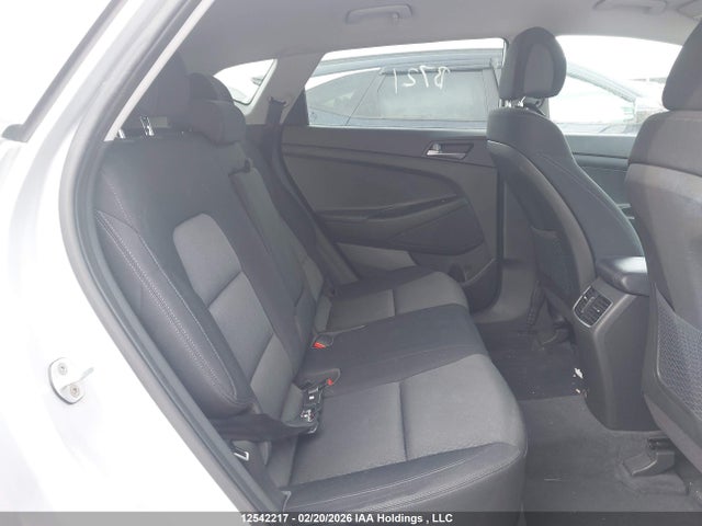 Продажа на аукционе авто 2016 Hyundai Tucson, vin: KM8J3CA47GU204095, номер лота: 12542217