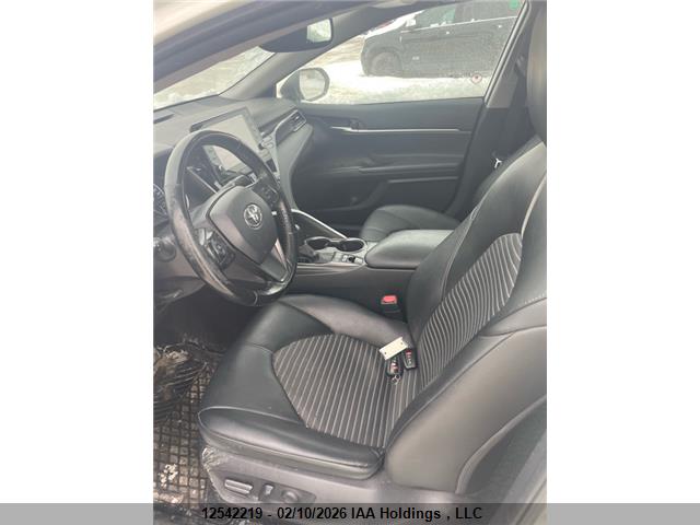 4T1B21HK4NU018432 Toyota Camry Xle/se