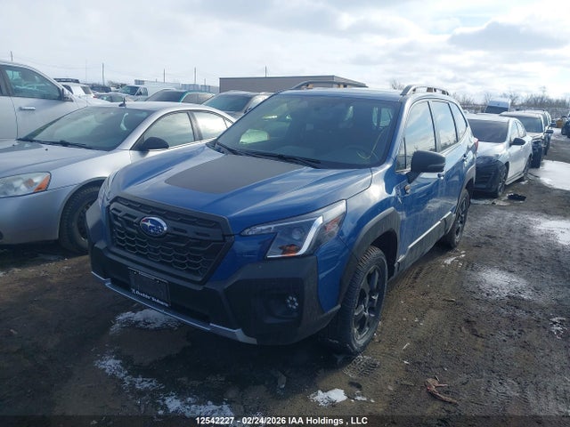 12542227 :رقم المزاد ، JF2SKELC3NH495956 vin ، 2022 Subaru Forester Wilderness مزاد بيع