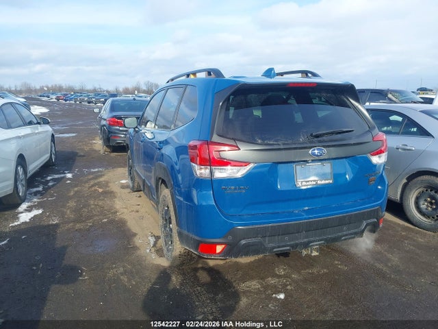 12542227 :رقم المزاد ، JF2SKELC3NH495956 vin ، 2022 Subaru Forester Wilderness مزاد بيع