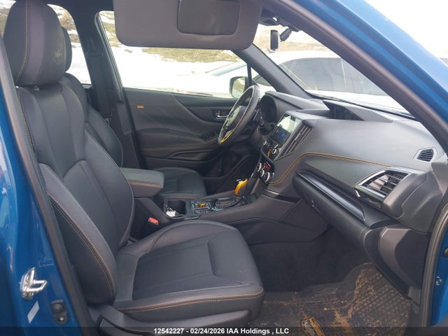 12542227 :رقم المزاد ، JF2SKELC3NH495956 vin ، 2022 Subaru Forester Wilderness مزاد بيع