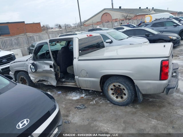2006 Chevrolet Silverado C1500 მანქანა იყიდება აუქციონზე, vin: 2GCEC19T661357387, აუქციონის ნომერი: 12542230