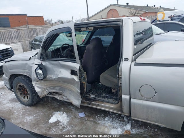 2006 Chevrolet Silverado C1500 მანქანა იყიდება აუქციონზე, vin: 2GCEC19T661357387, აუქციონის ნომერი: 12542230