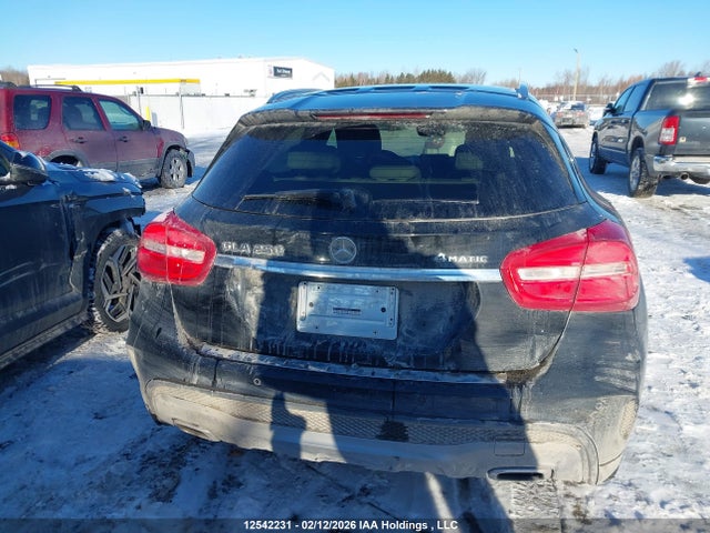 WDCTG4GBXHJ307523 Mercedes-Benz Gla 250 4matic