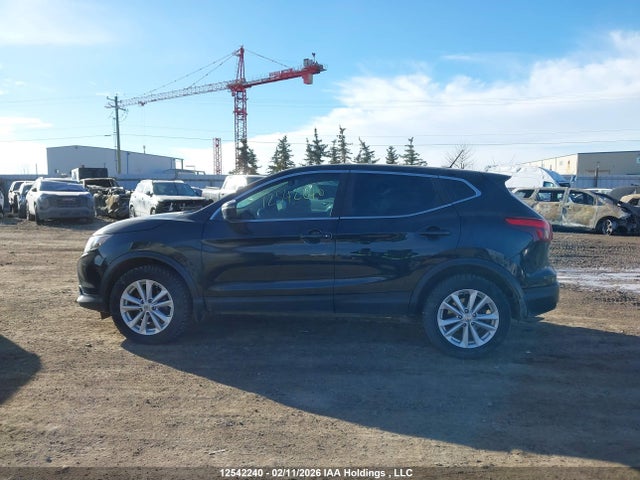 JN1BJ1CR6HW141916 Nissan Qashqai S/sl/sv