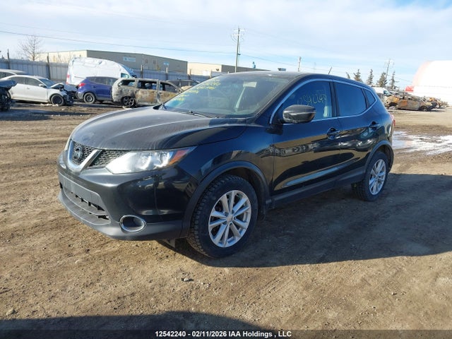 JN1BJ1CR6HW141916 Nissan Qashqai S/sl/sv