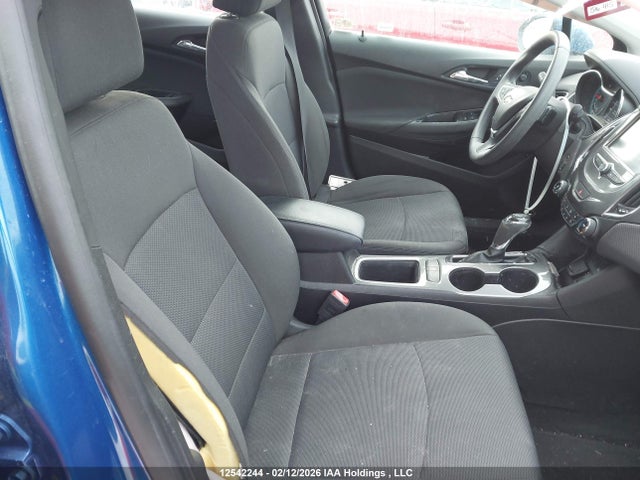 1G1BE5SM2J7213525 Chevrolet Cruze Lt Auto