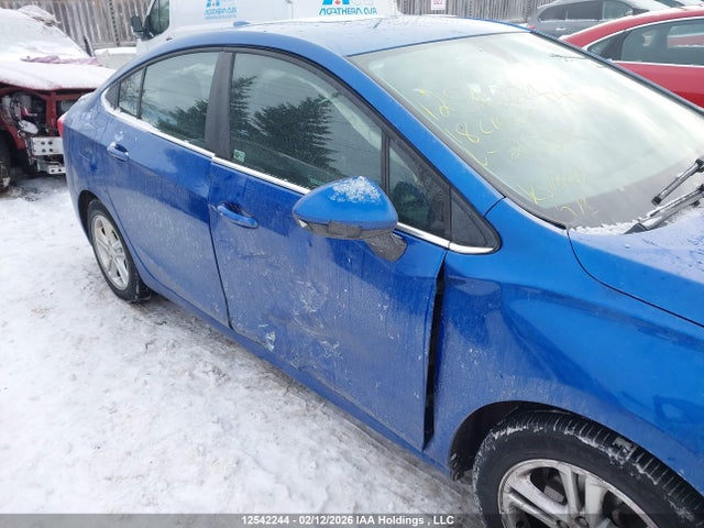 1G1BE5SM2J7213525 Chevrolet Cruze Lt Auto