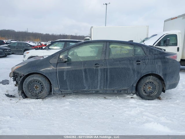 JTDKBRFU9G3021987 Toyota Prius Technology/touring