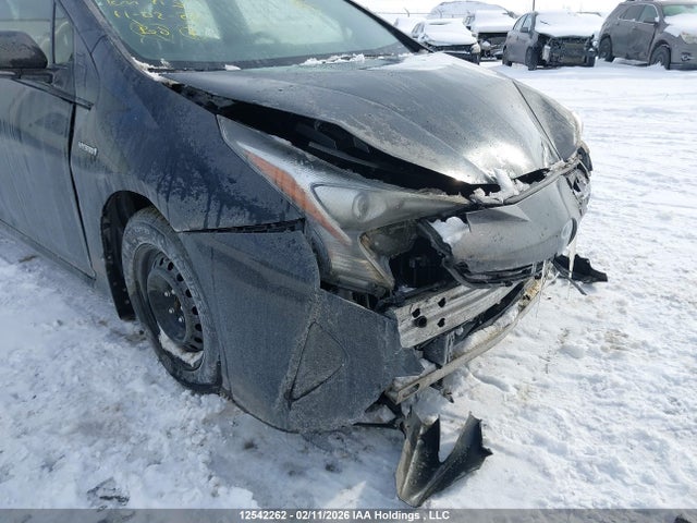 JTDKBRFU9G3021987 Toyota Prius Technology/touring