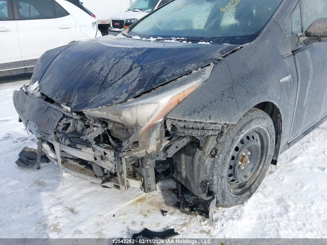 JTDKBRFU9G3021987 Toyota Prius Technology/touring