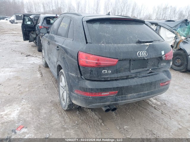 WA1BCCFS4HR001986 Audi Q3 2.0t Komfort