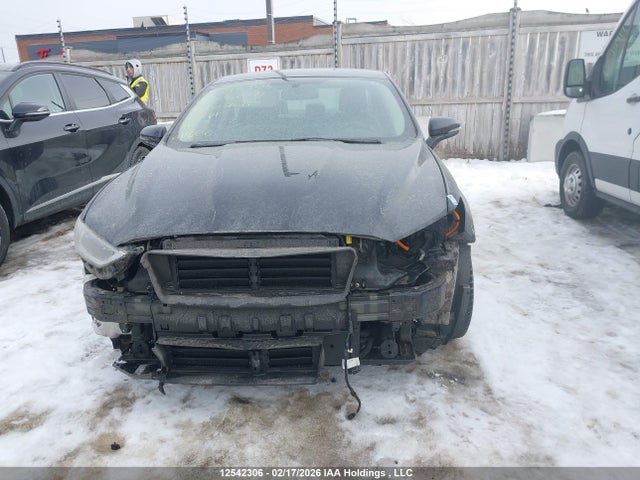 3FA6P0PU9JR282371 Ford Fusion Energi Se Luxury