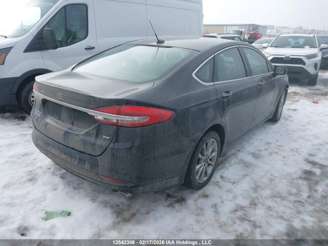 3FA6P0PU9JR282371 Ford Fusion Energi Se Luxury