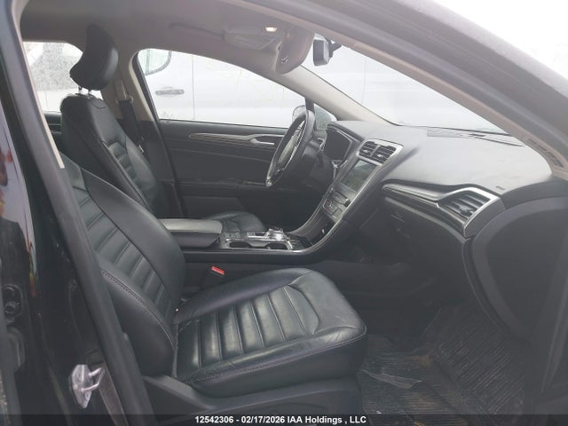 3FA6P0PU9JR282371 Ford Fusion Energi Se Luxury