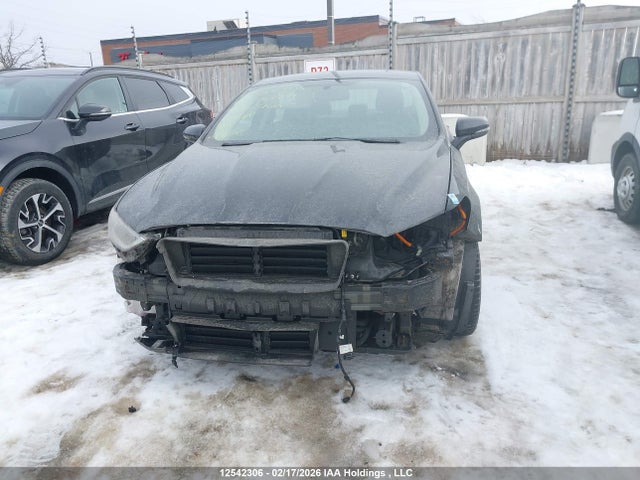 3FA6P0PU9JR282371 Ford Fusion Energi Se Luxury