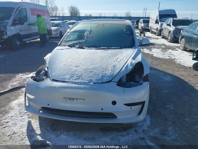 2022 Tesla Model 3 Rwd/standard Range მანქანა იყიდება აუქციონზე, vin: 5YJ3E1EA7NF329910, აუქციონის ნომერი: 12542312