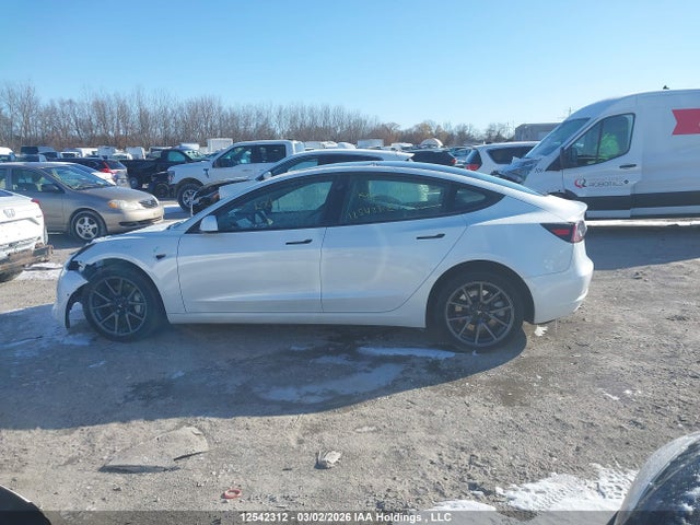 2022 Tesla Model 3 Rwd/standard Range მანქანა იყიდება აუქციონზე, vin: 5YJ3E1EA7NF329910, აუქციონის ნომერი: 12542312