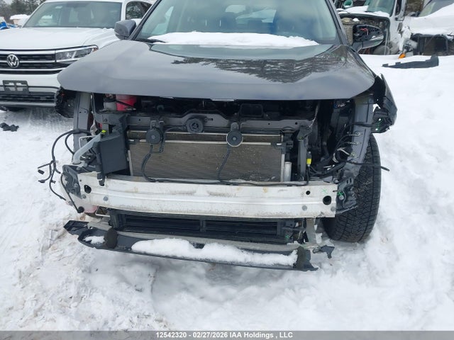 2T3RWRFV6PW163724 Toyota Rav4 Xle/woodland Edition