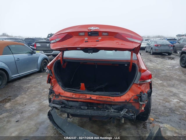 KMHD84LF2HU239955 Hyundai ELANTRA GL