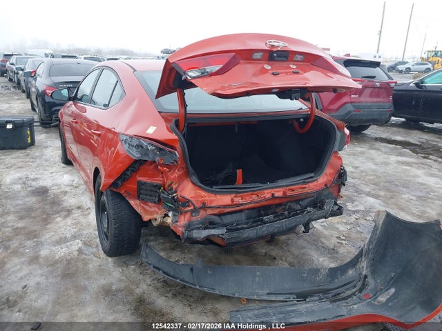 KMHD84LF2HU239955 Hyundai ELANTRA GL