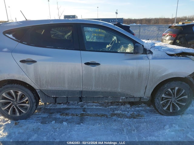 KM8JT3AF1EU894957 Hyundai TUCSON GLS