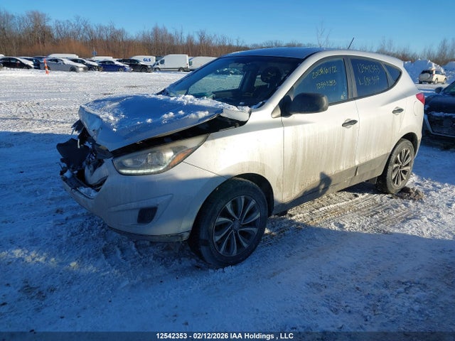 KM8JT3AF1EU894957 Hyundai TUCSON GLS