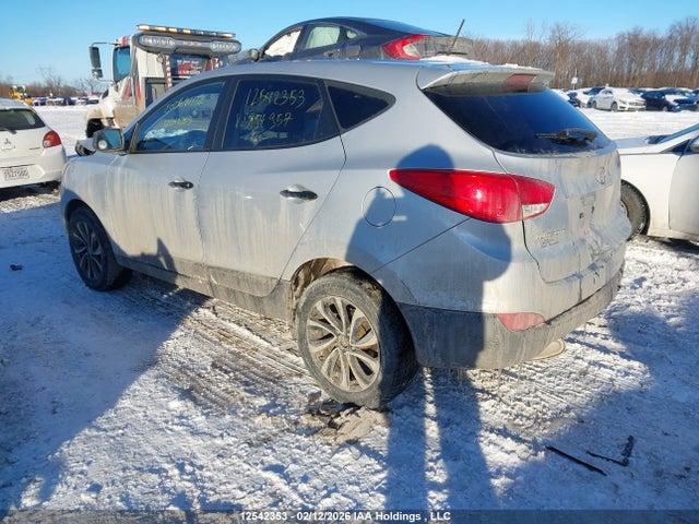 KM8JT3AF1EU894957 Hyundai TUCSON GLS