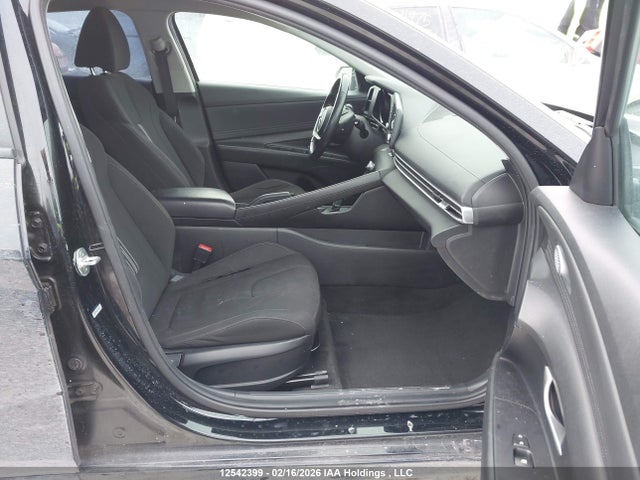 KMHLM4AG6MU170393 Hyundai Elantra