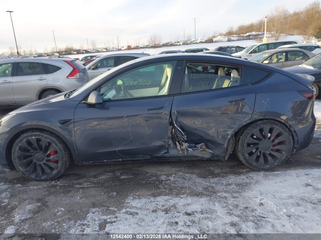 7SAYGDEF5NF390754 Tesla Model Y Performance