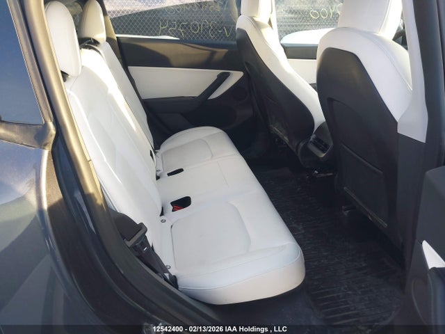 7SAYGDEF5NF390754 Tesla Model Y Performance