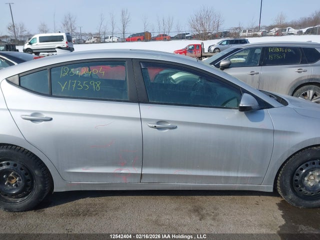 KMHD84LF2HU173598 Hyundai Elantra