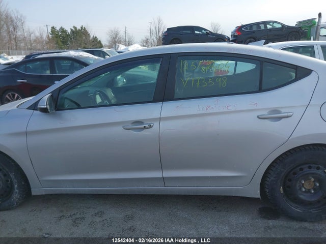 KMHD84LF2HU173598 Hyundai Elantra