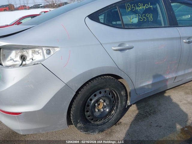 KMHD84LF2HU173598 Hyundai Elantra