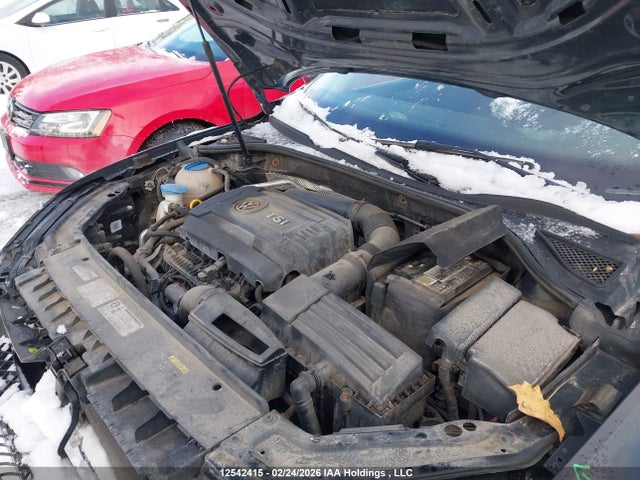1VWAT7A3XHC082727 Volkswagen PASSAT S