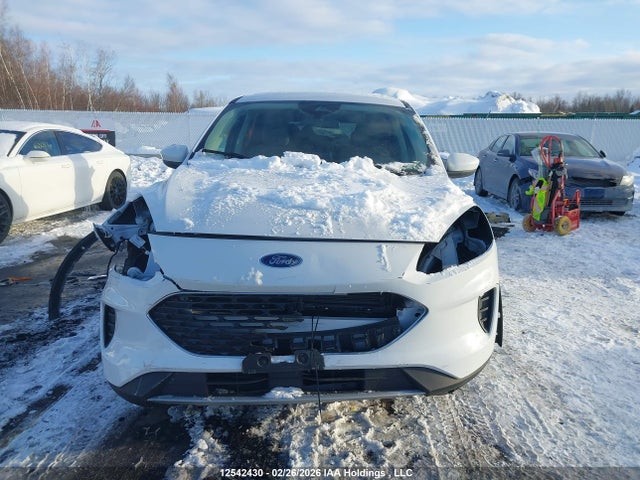 1FMCU9G65MUA71592 Ford ESCAPE SE