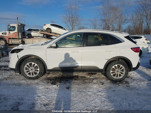 1FMCU9G65MUA71592 Ford ESCAPE SE