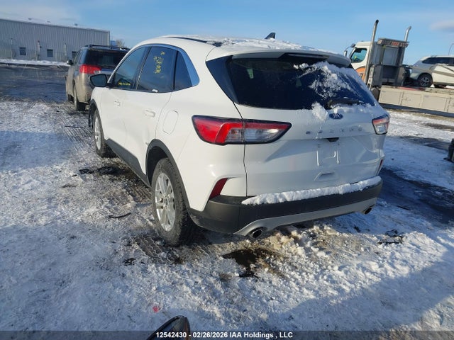 1FMCU9G65MUA71592 Ford ESCAPE SE
